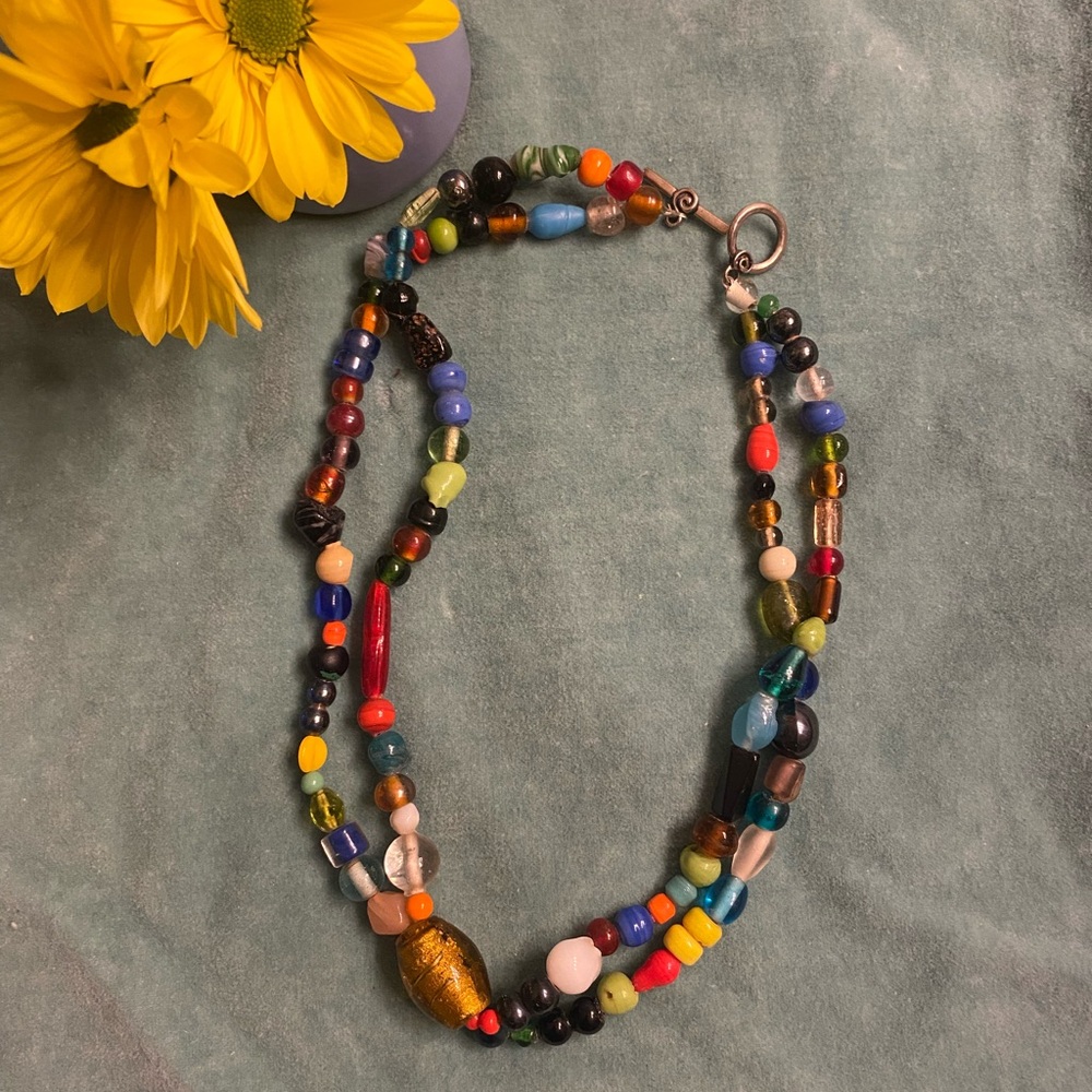 Glass beads necklace